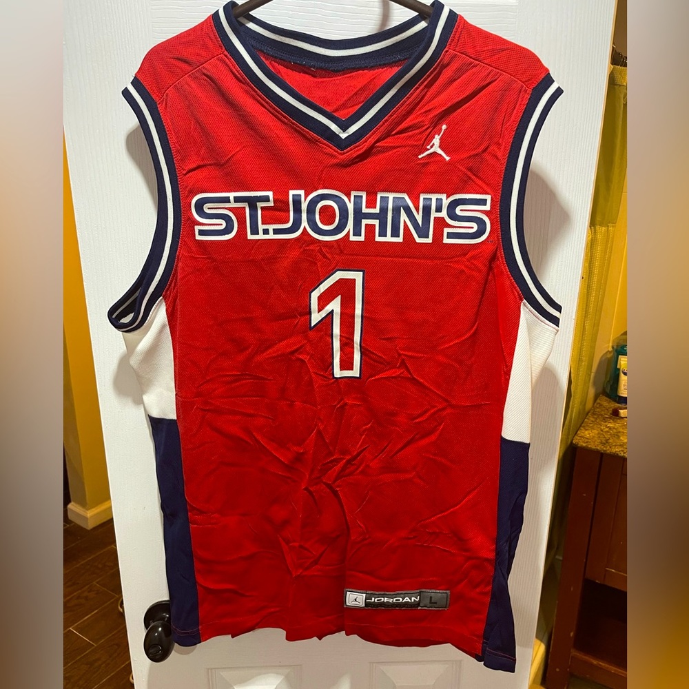 St.Johns Basketball Vintage Throwback Jordan Brand size Large jersey NCAA